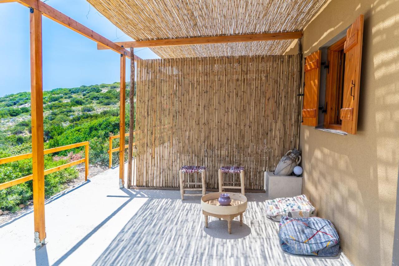 Exoristoi Nature Suites Karave Extérieur photo